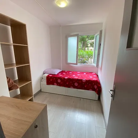 Apartamento Hillside With 100 Sqm Private Garden *