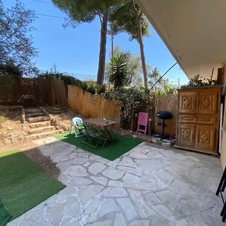 Hillside With 100 Sqm Private Garden *