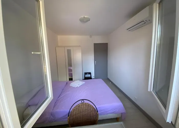 Hillside With 100 Sqm Private Garden