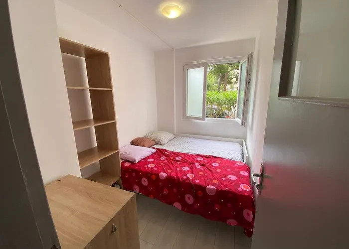 Hillside With 100 Sqm Private Garden * Nice