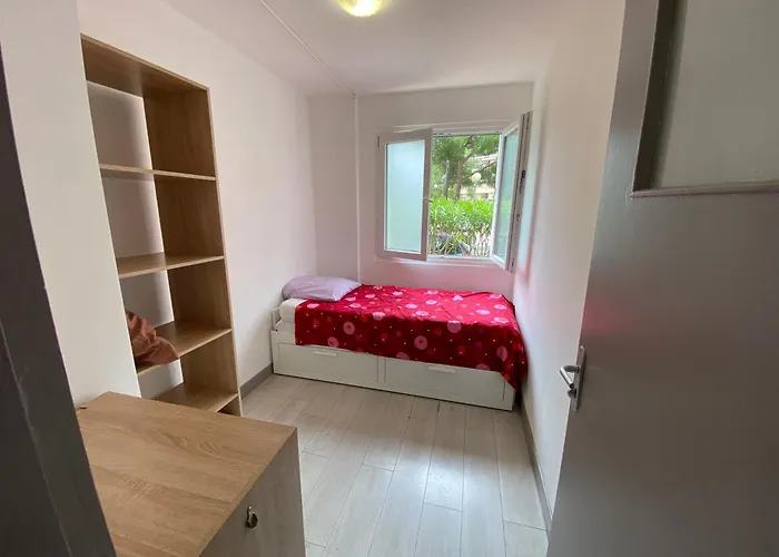 Appartement Hillside With 100 Sqm Private Garden *
