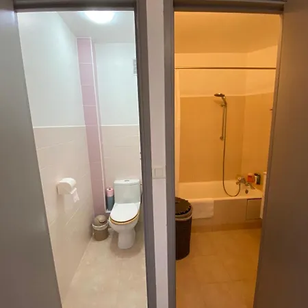 Hillside With 100 Sqm Private Garden * Nice